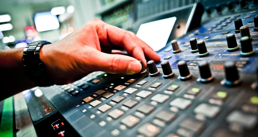 MCR, Transmission and Archive